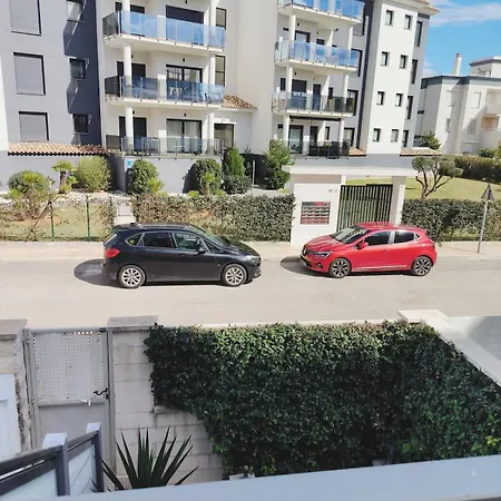 Beautiful Duplex In Nova أوليفا
